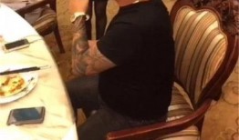 娱乐大爆料磊哥是哪里人,磊哥身世之谜，揭秘其神秘出身背景